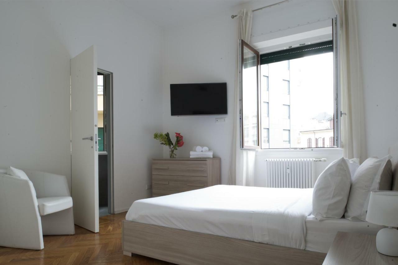 Exclusive 3 Bedrooms Apartment Near Duomo Milaan Buitenkant foto